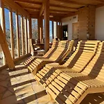 Lodge Sellaro Relax Retreat & *
